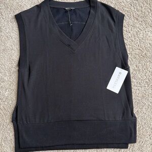 Athleta Women’s Retroterry V-neck Sleeveless Black Sweatshirt. NWT. Size Medium
